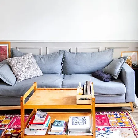 Newly Renovated Near Montmartre Apartment *